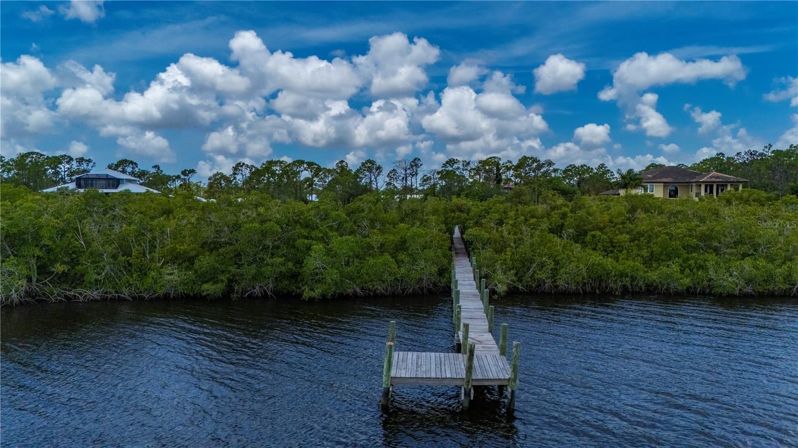 MYAKKA COUNTRY - Land