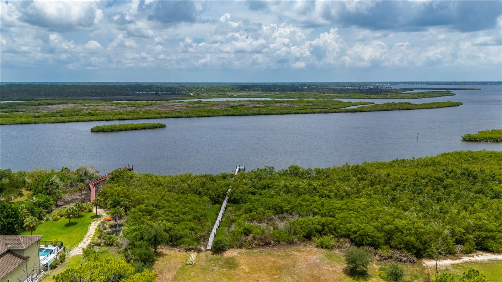 MYAKKA COUNTRY - Land