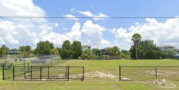 HERNANDO BEACH - Land