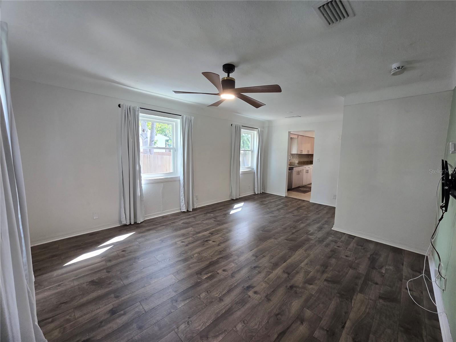 EDGEMOOR ESTATES - Residential Lease