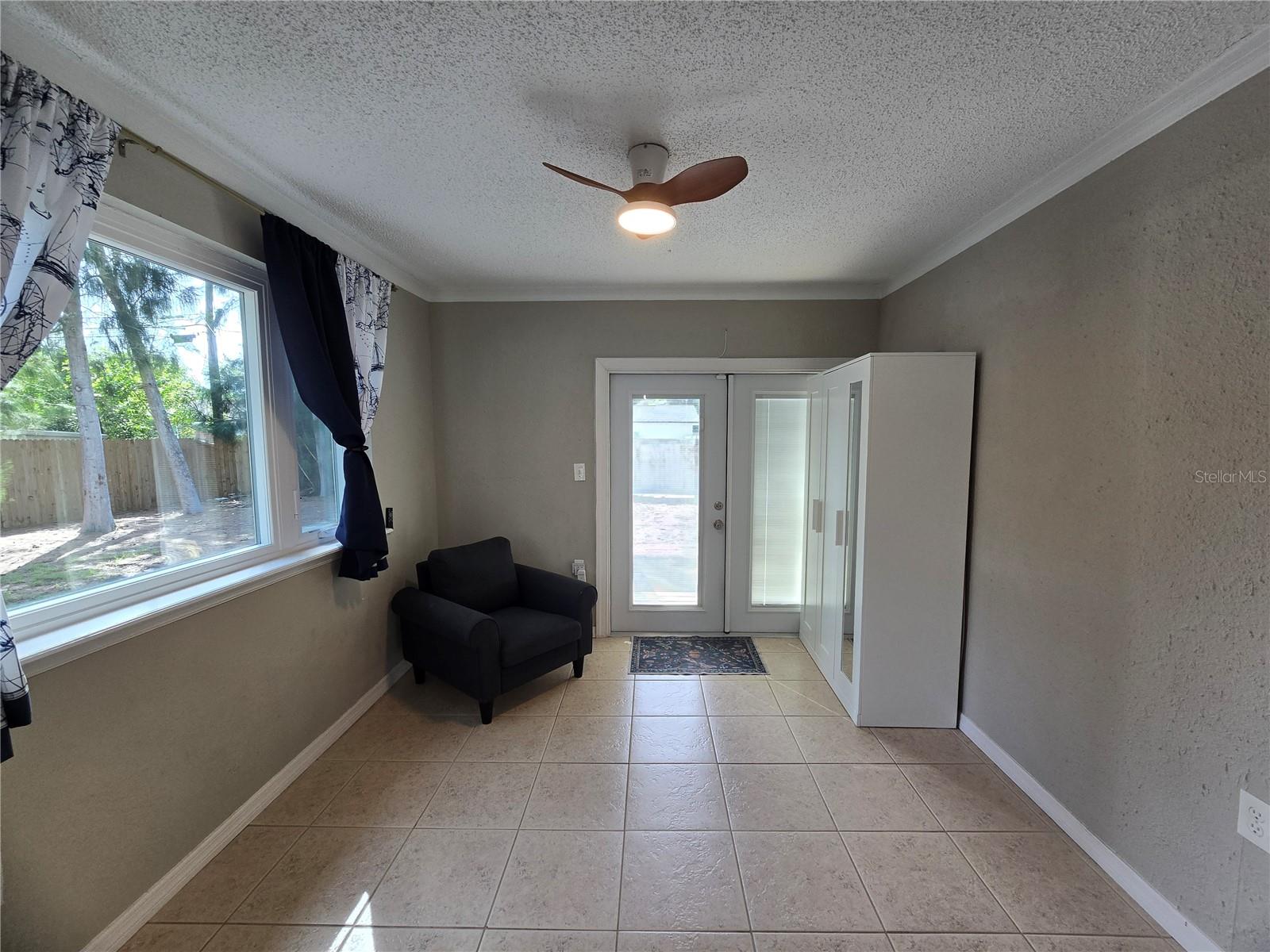 EDGEMOOR ESTATES - Residential Lease