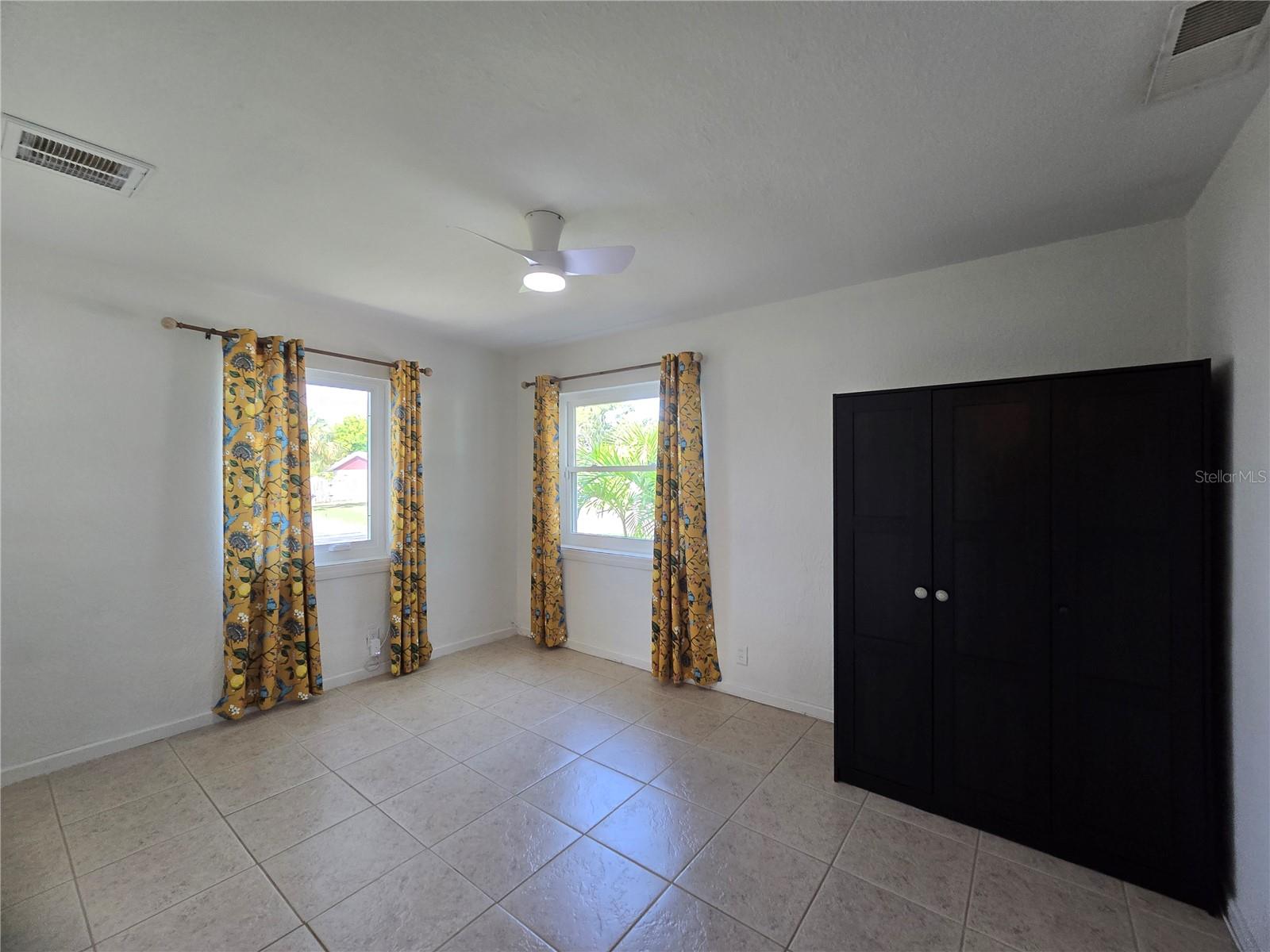 EDGEMOOR ESTATES - Residential Lease