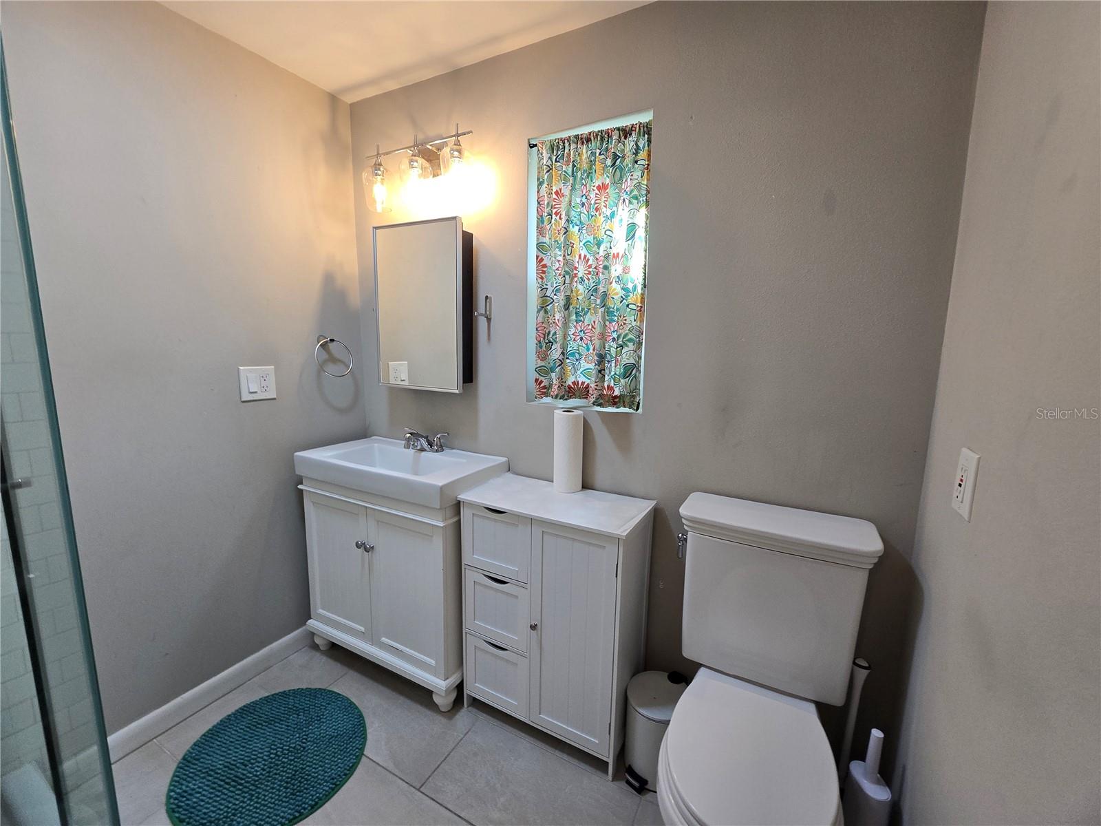 EDGEMOOR ESTATES - Residential Lease