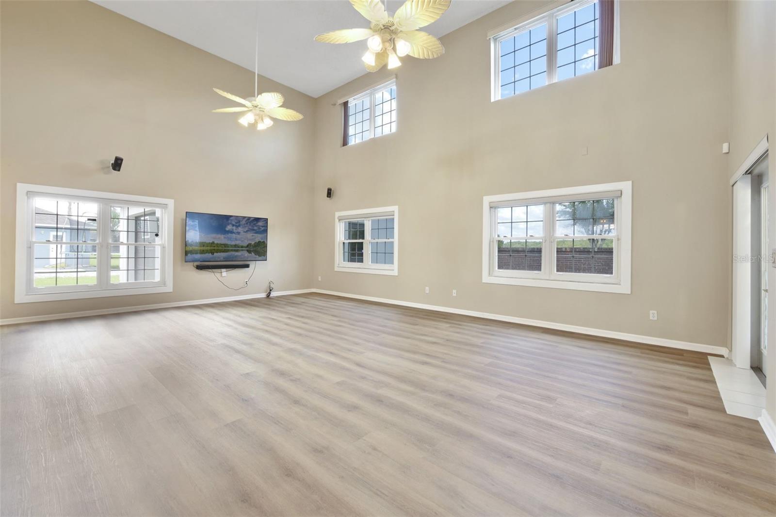 LAUREL RUN AT CRESCENT LAKES - Residential