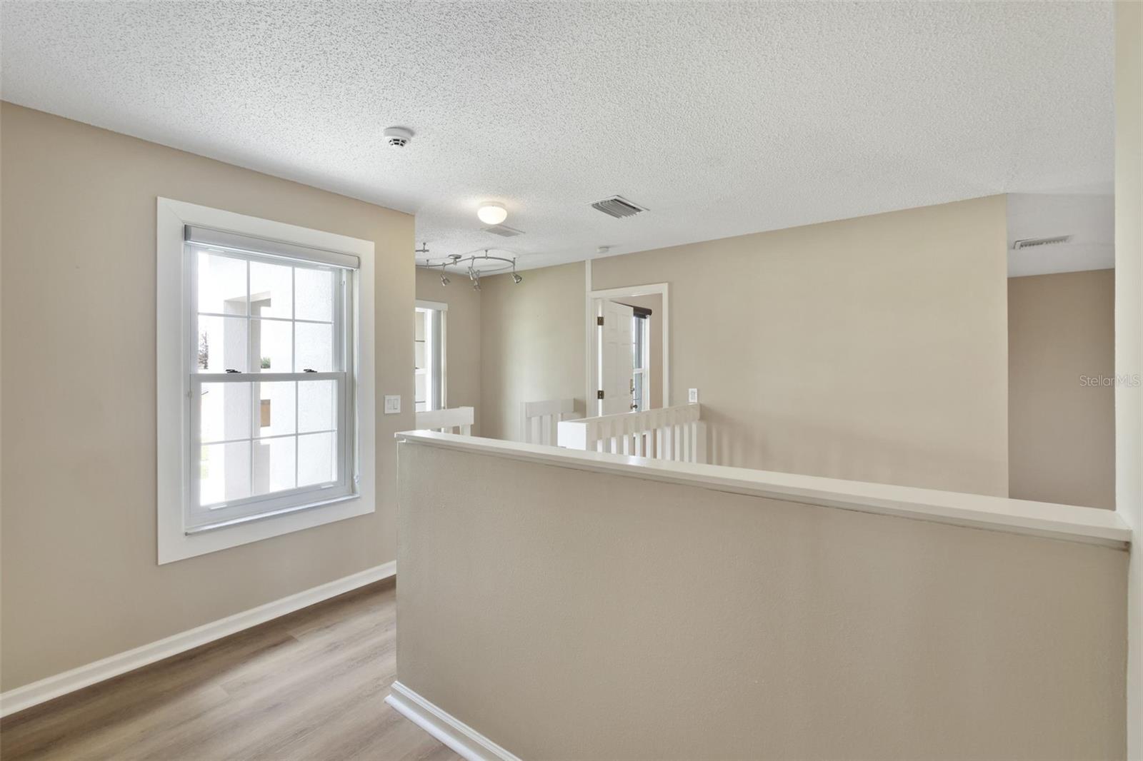 LAUREL RUN AT CRESCENT LAKES - Residential