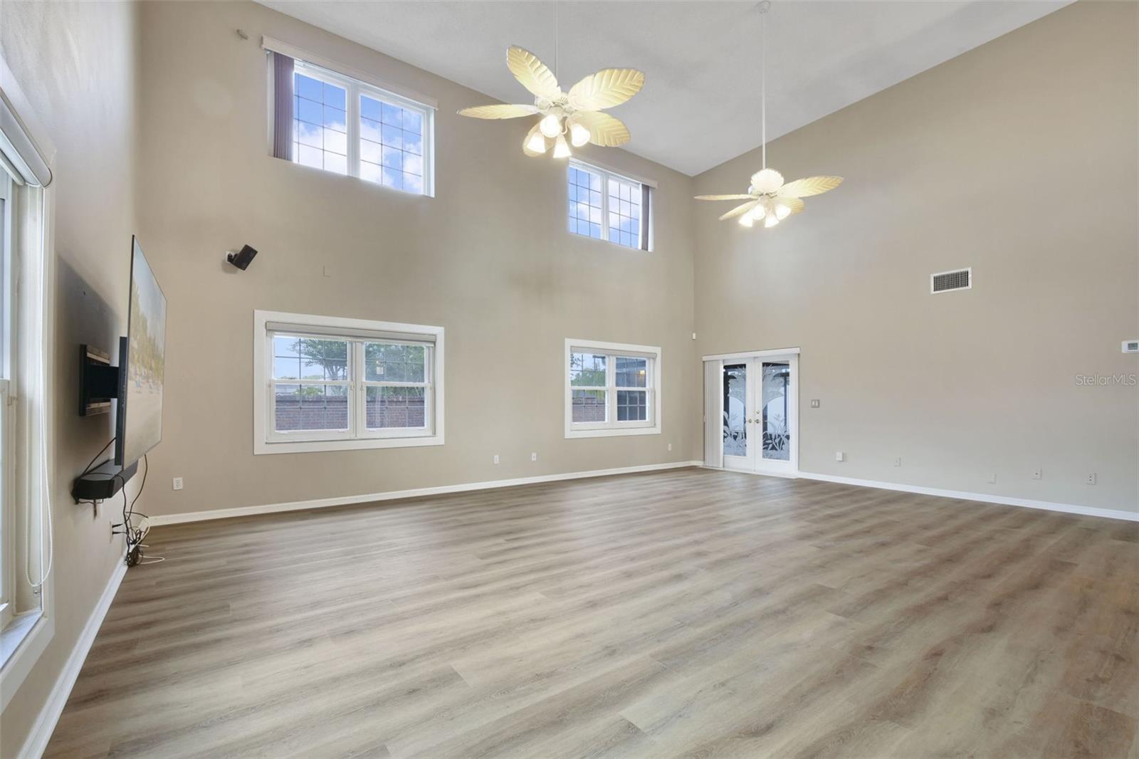 LAUREL RUN AT CRESCENT LAKES - Residential