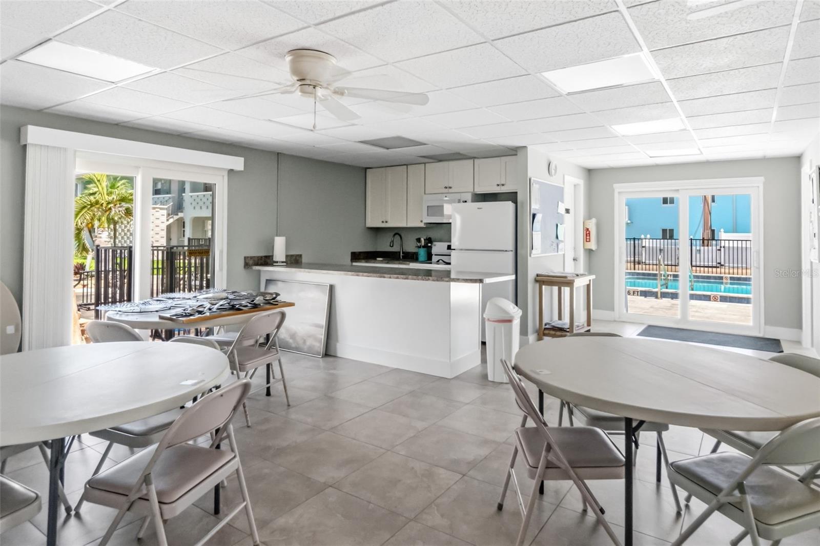 IMPERIAL HOUSE OF BRADENTON BEACH BLDG A - Residential