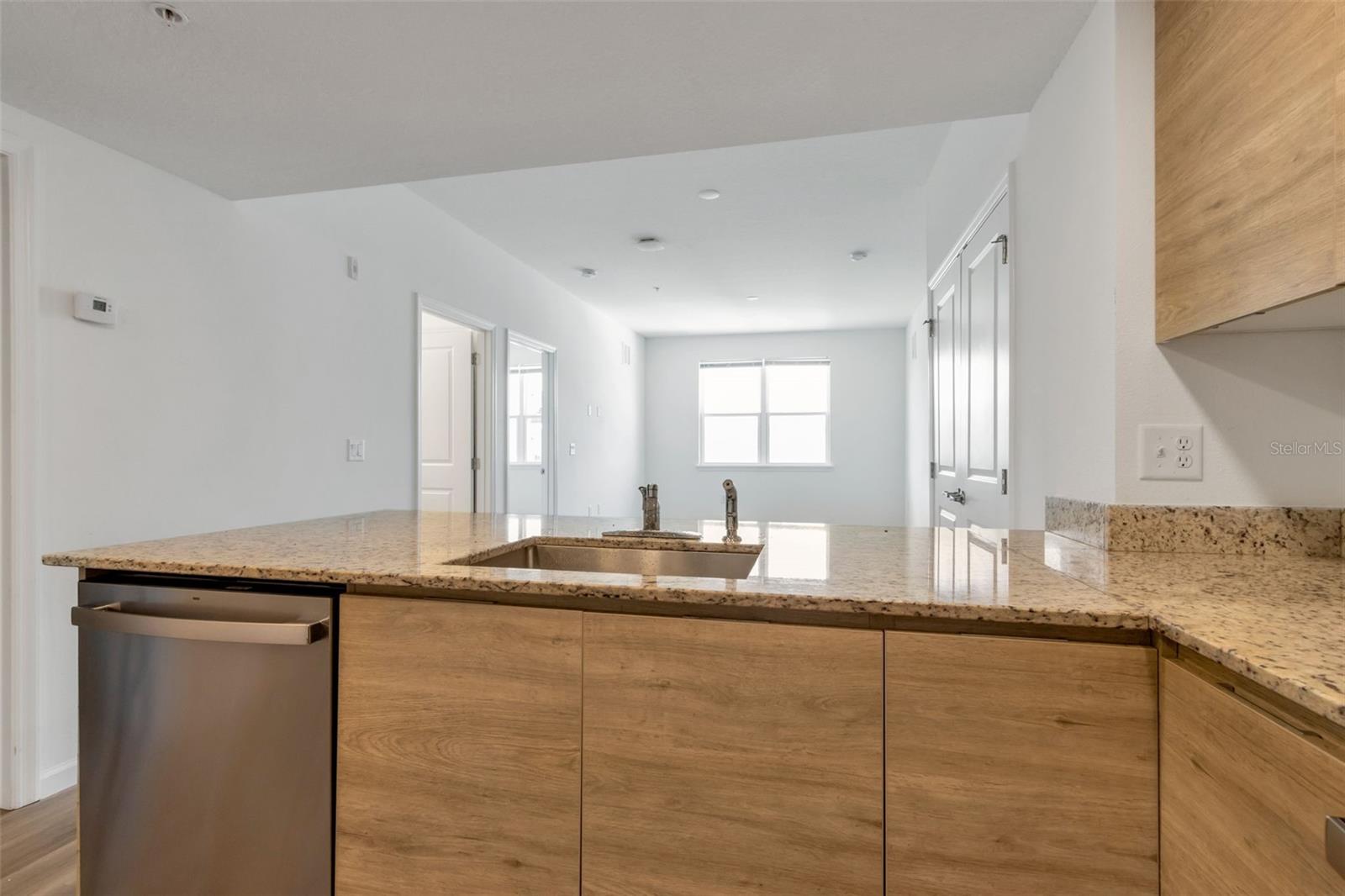 SANDLAKE STATION BLDG 3 - Residential