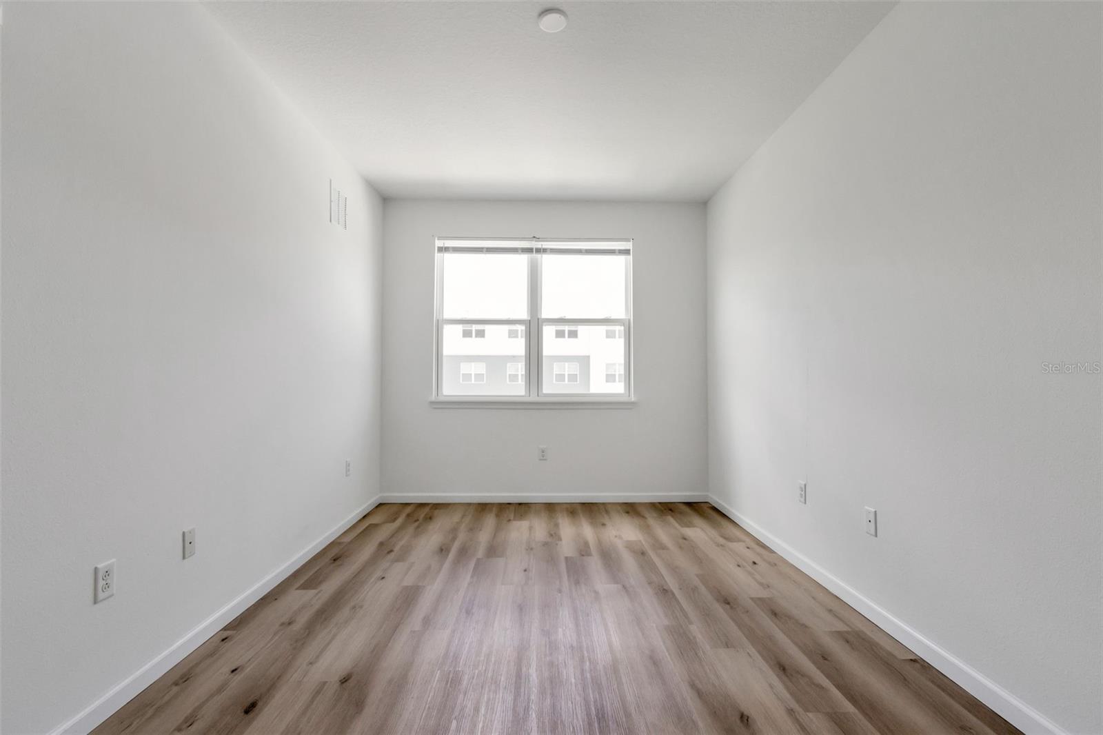 SANDLAKE STATION BLDG 3 - Residential