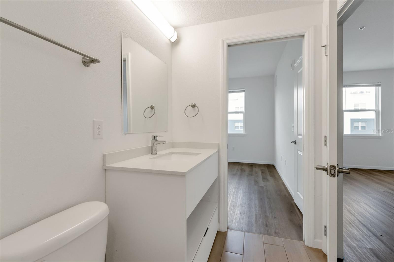 SANDLAKE STATION BLDG 3 - Residential