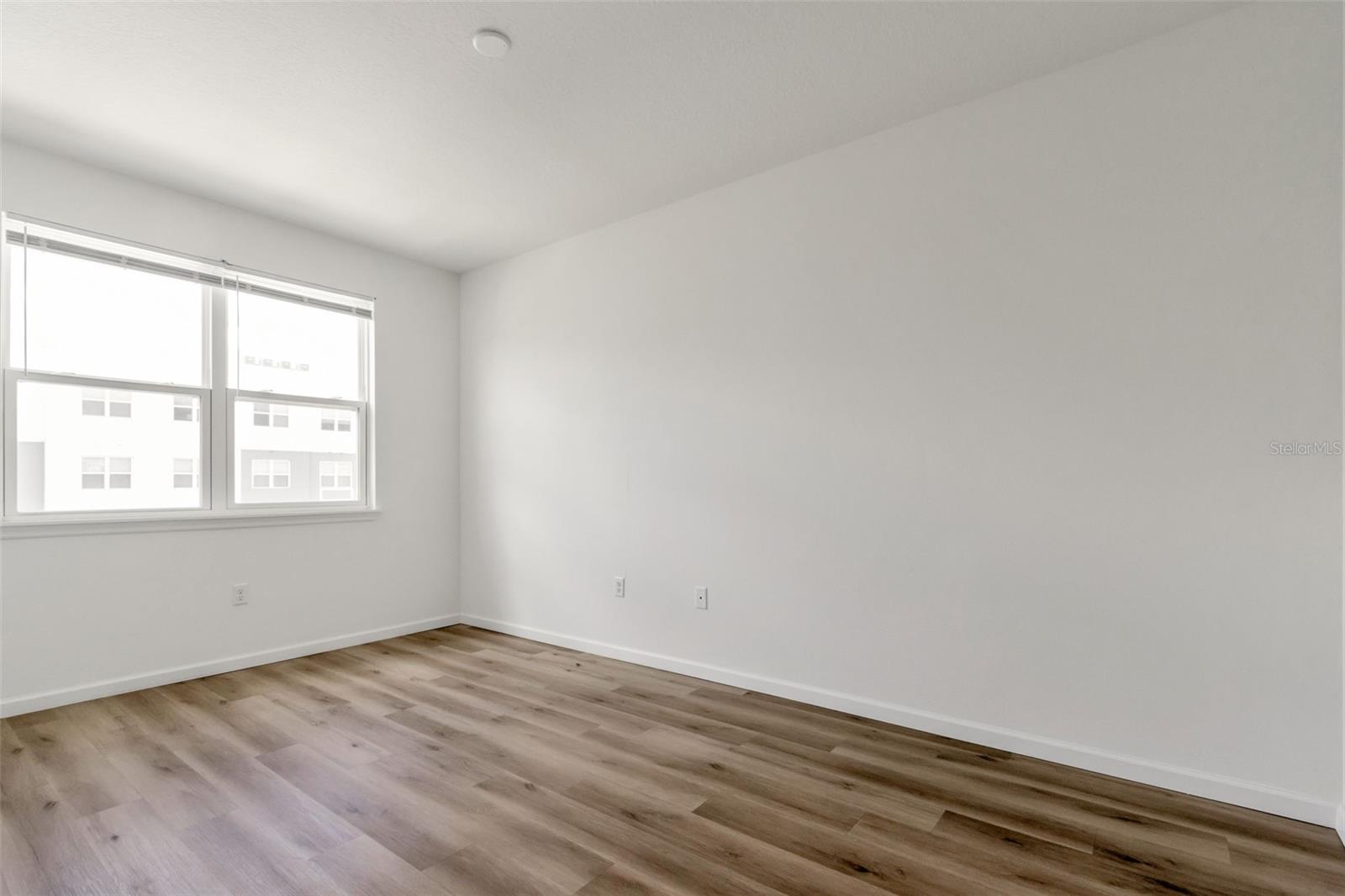 SANDLAKE STATION BLDG 3 - Residential
