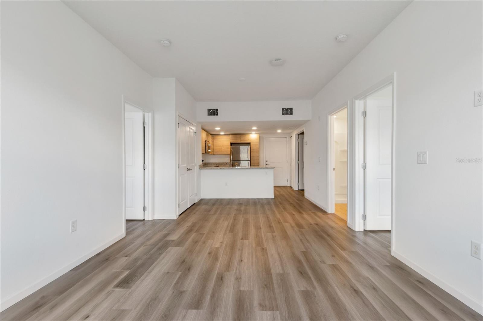 SANDLAKE STATION BLDG 3 - Residential
