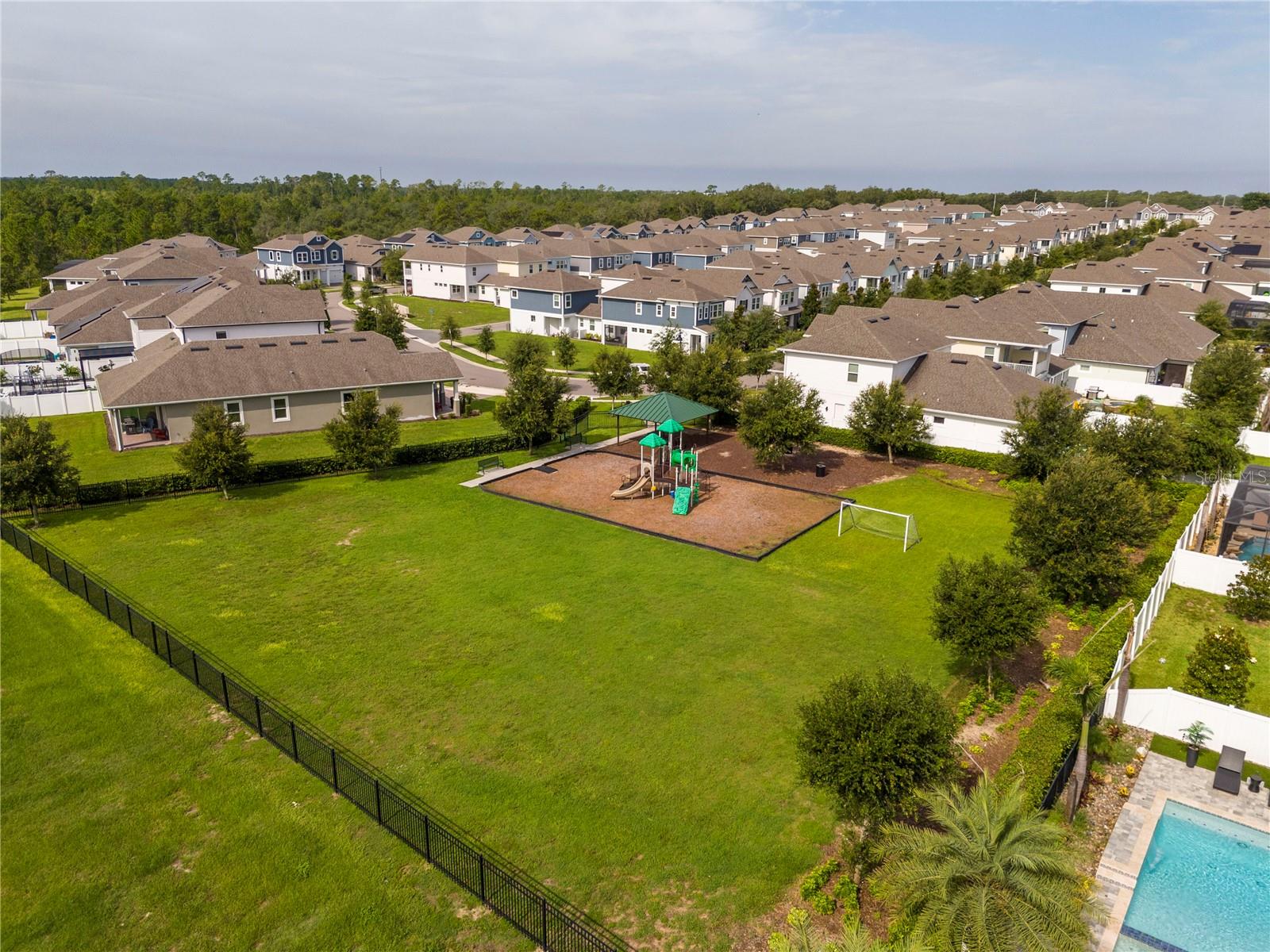 WINDING BAY PH 3 - Residential