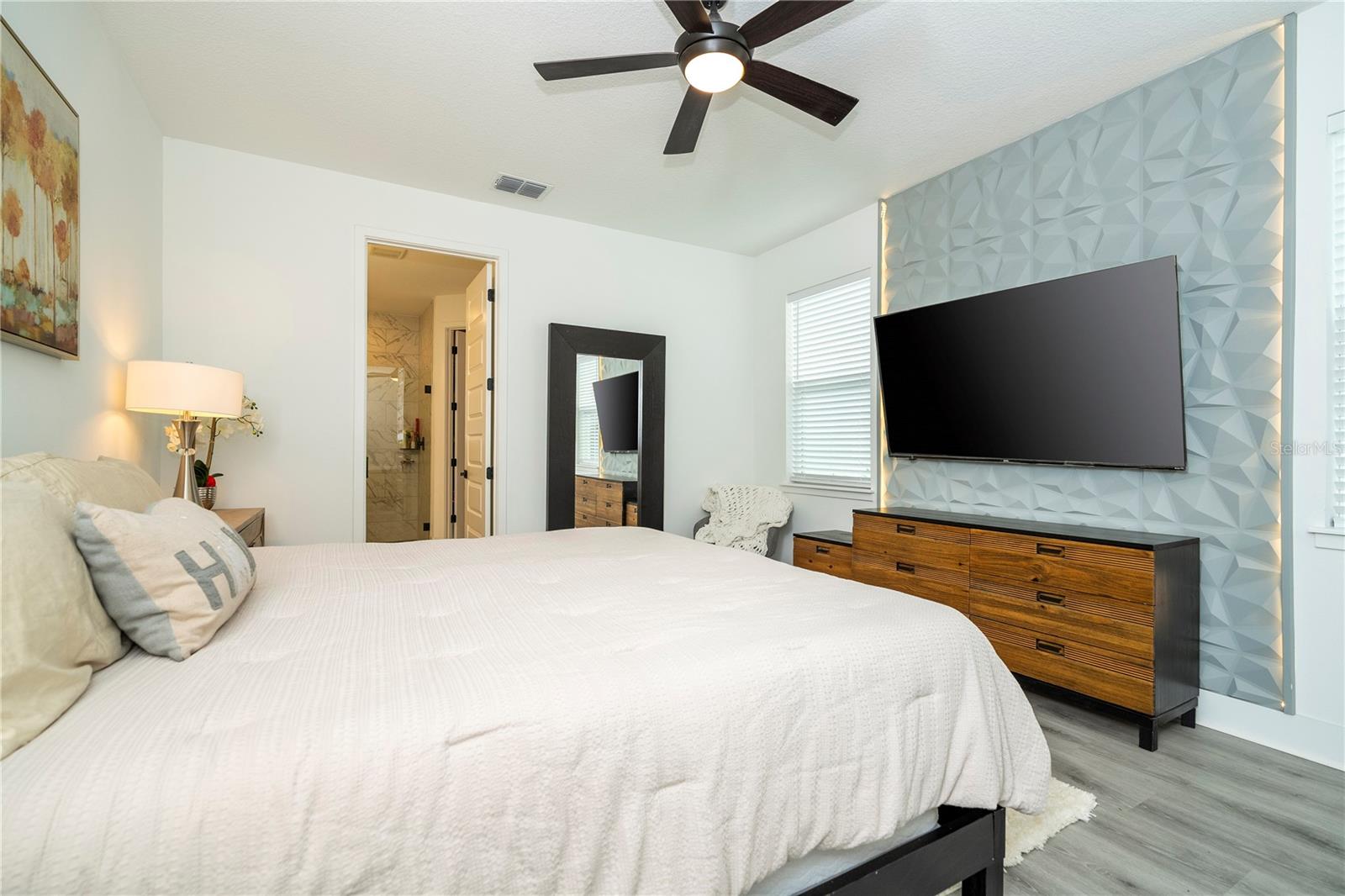 WINDING BAY PH 3 - Residential