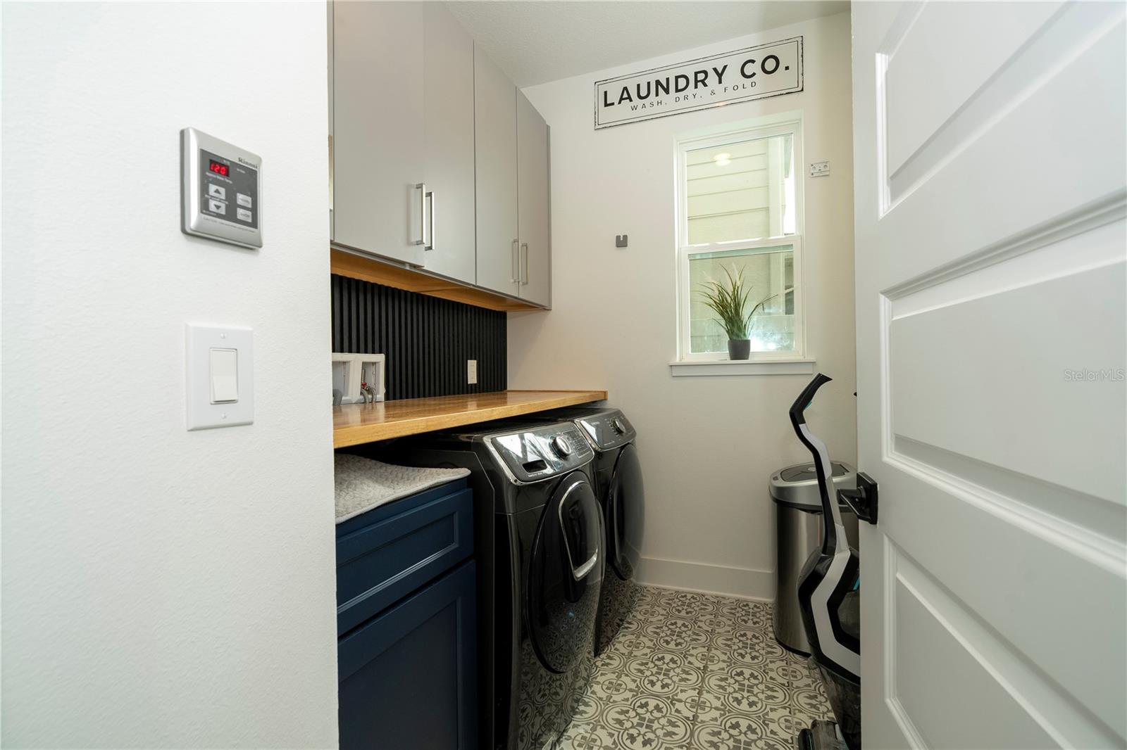 WINDING BAY PH 3 - Residential