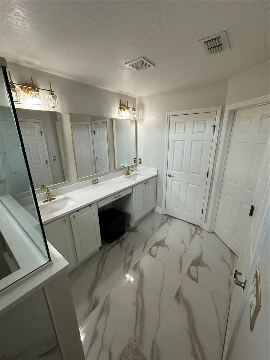 WATERS EDGE/LK NONA 03 C-F & - Residential