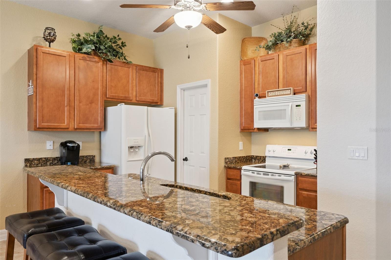 VILLAS AT GREEN GATE - Residential