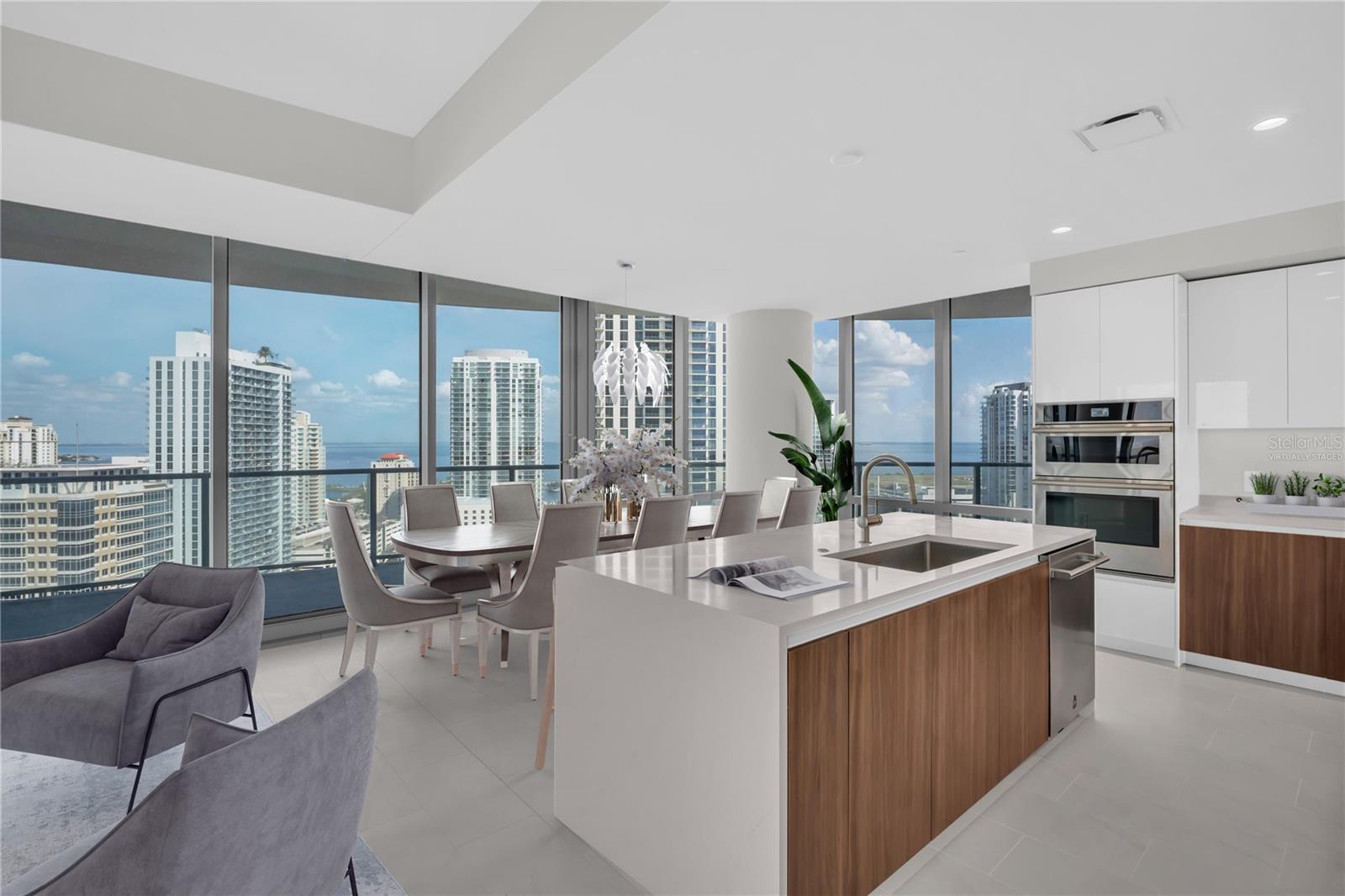 400 CENTRAL - Residential
