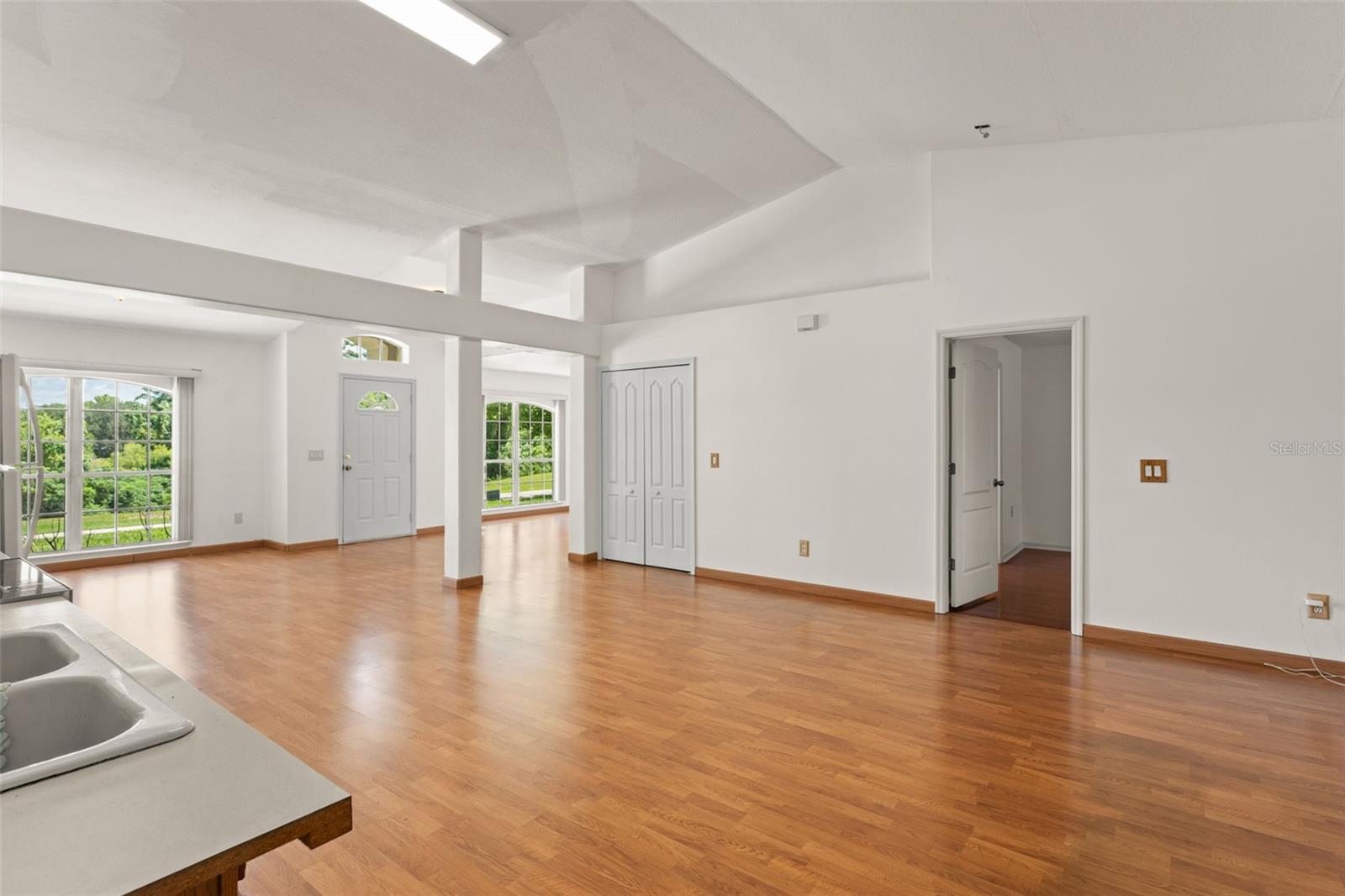 PINELOCH PH I SUB - Residential