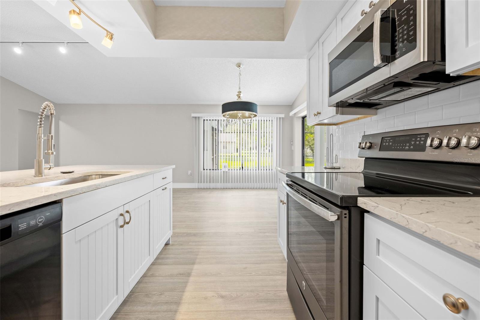 SPRING HILL - Residential