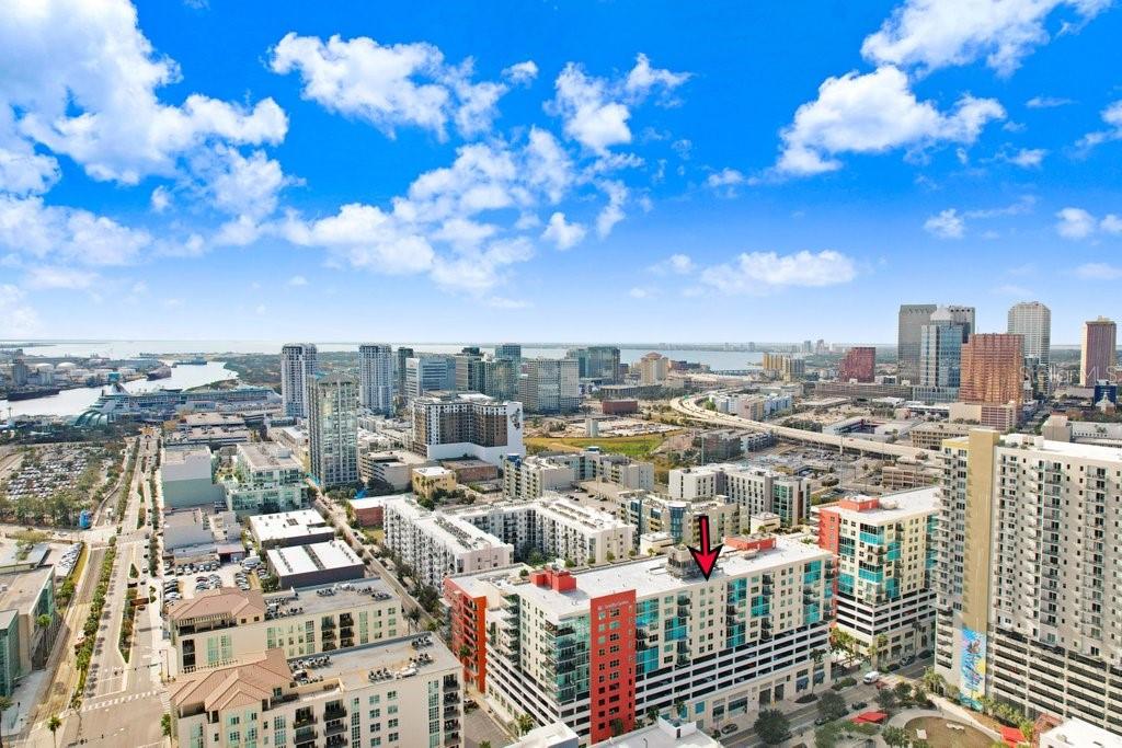 GRAND CENTRAL AT KENNEDY RESID - Residential Lease