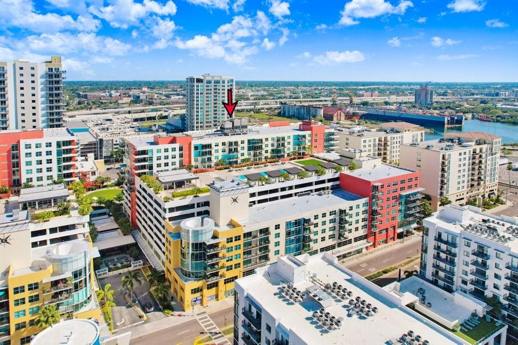 GRAND CENTRAL AT KENNEDY RESID - Residential Lease