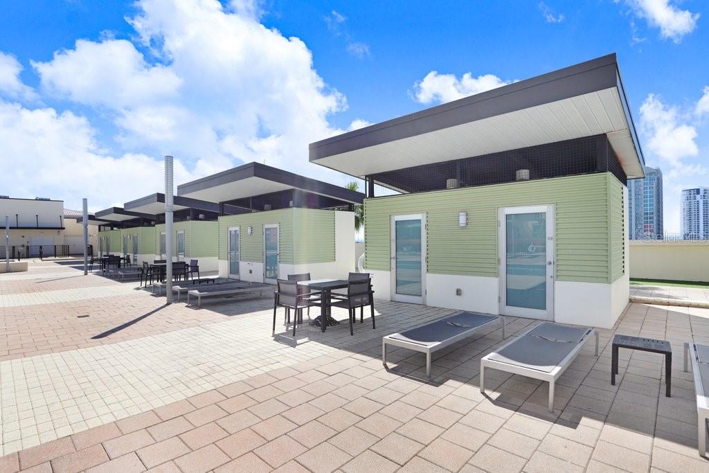 GRAND CENTRAL AT KENNEDY RESID - Residential Lease
