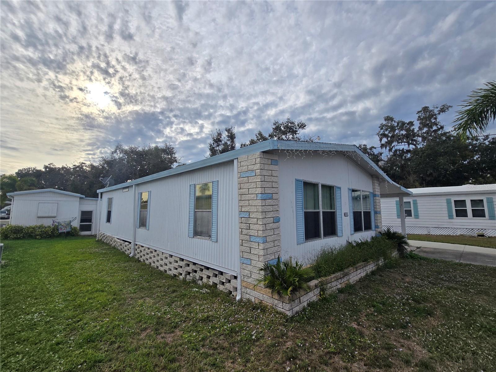 TERRA SIESTA MH CO-OP OR1352/1059 - Residential