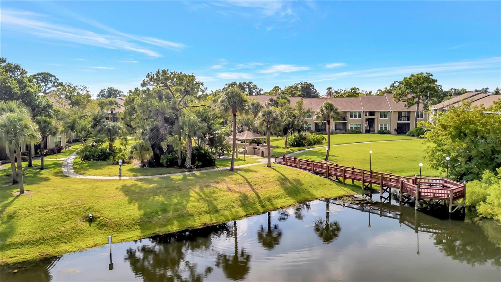 VINTAGE GRAND - Residential