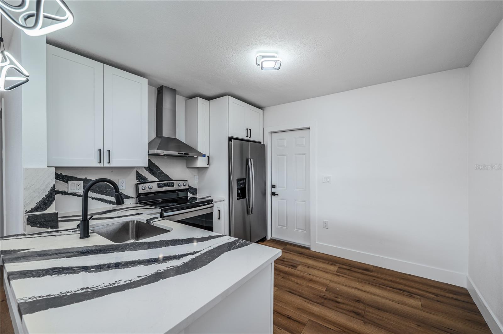 LAKEVIEW ESTATES 1ST ADD - Residential