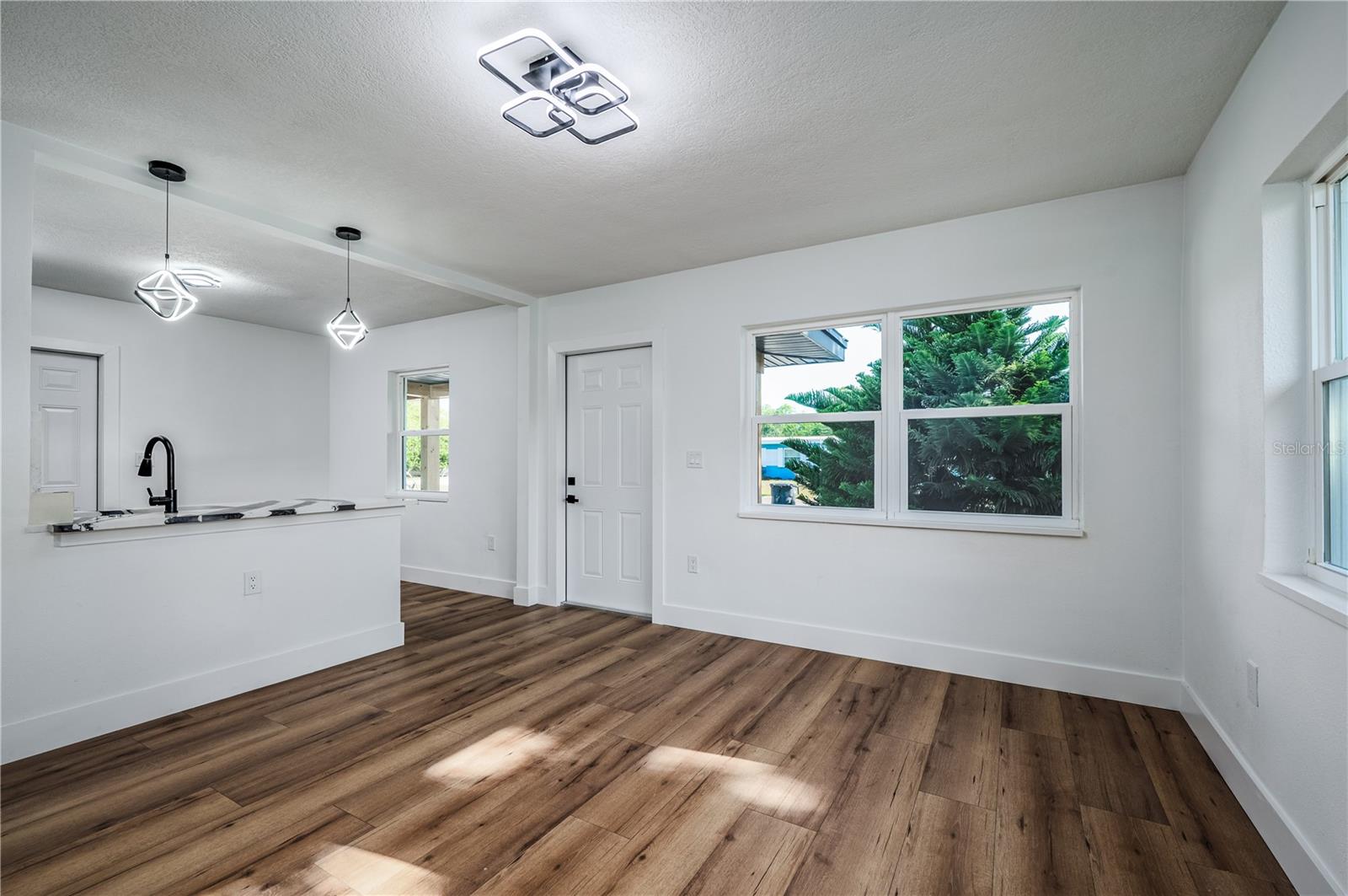 LAKEVIEW ESTATES 1ST ADD - Residential