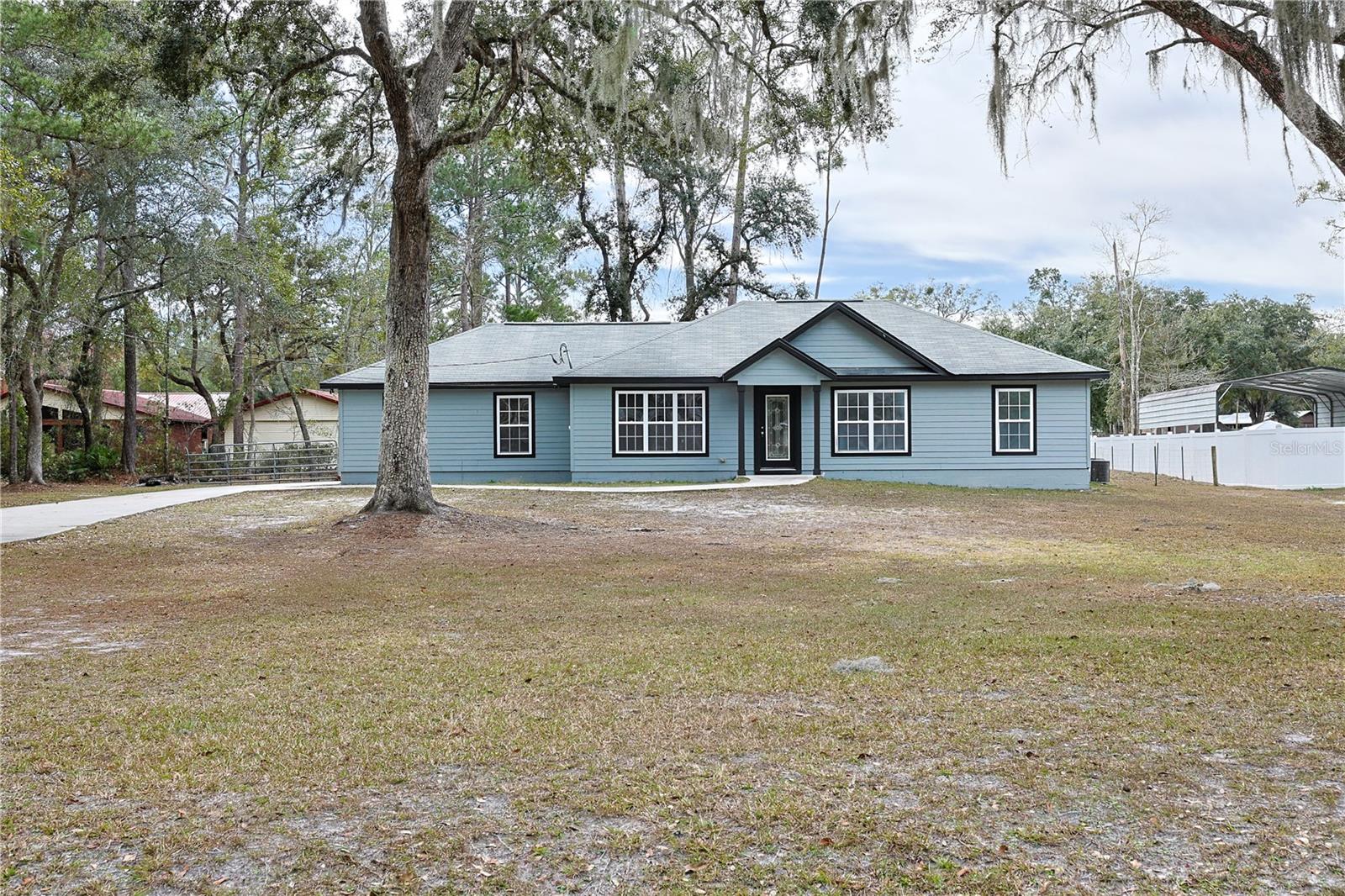 HOLLY BROOK - Residential