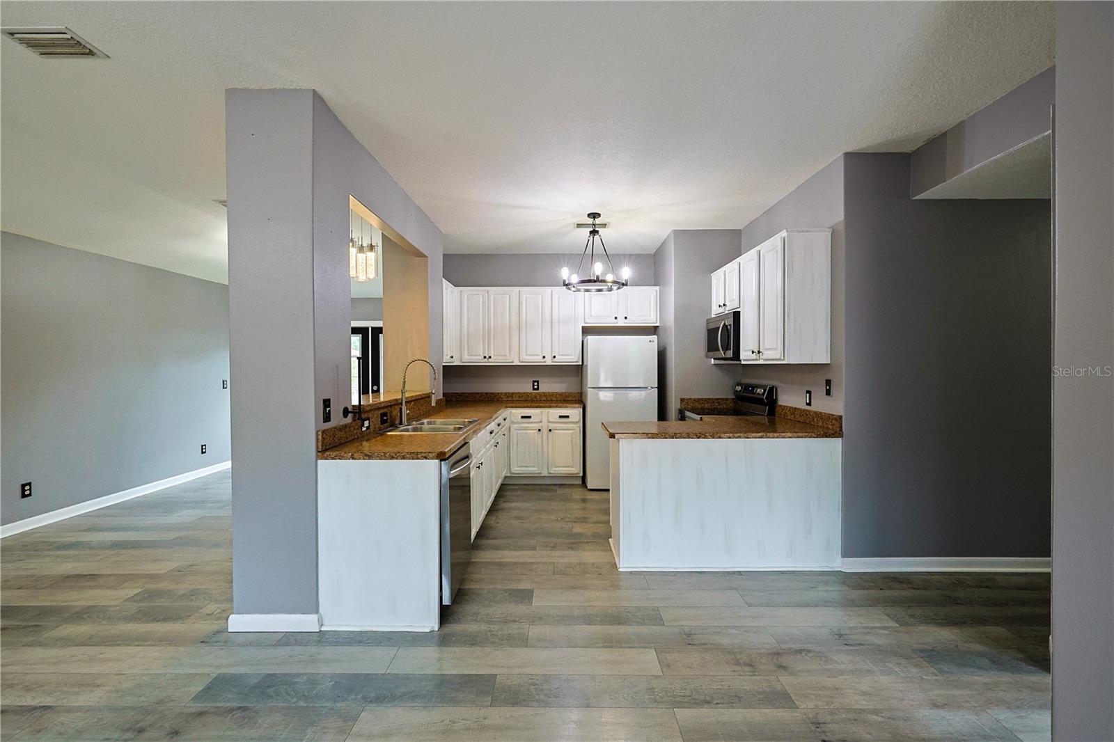 HOLLY BROOK - Residential