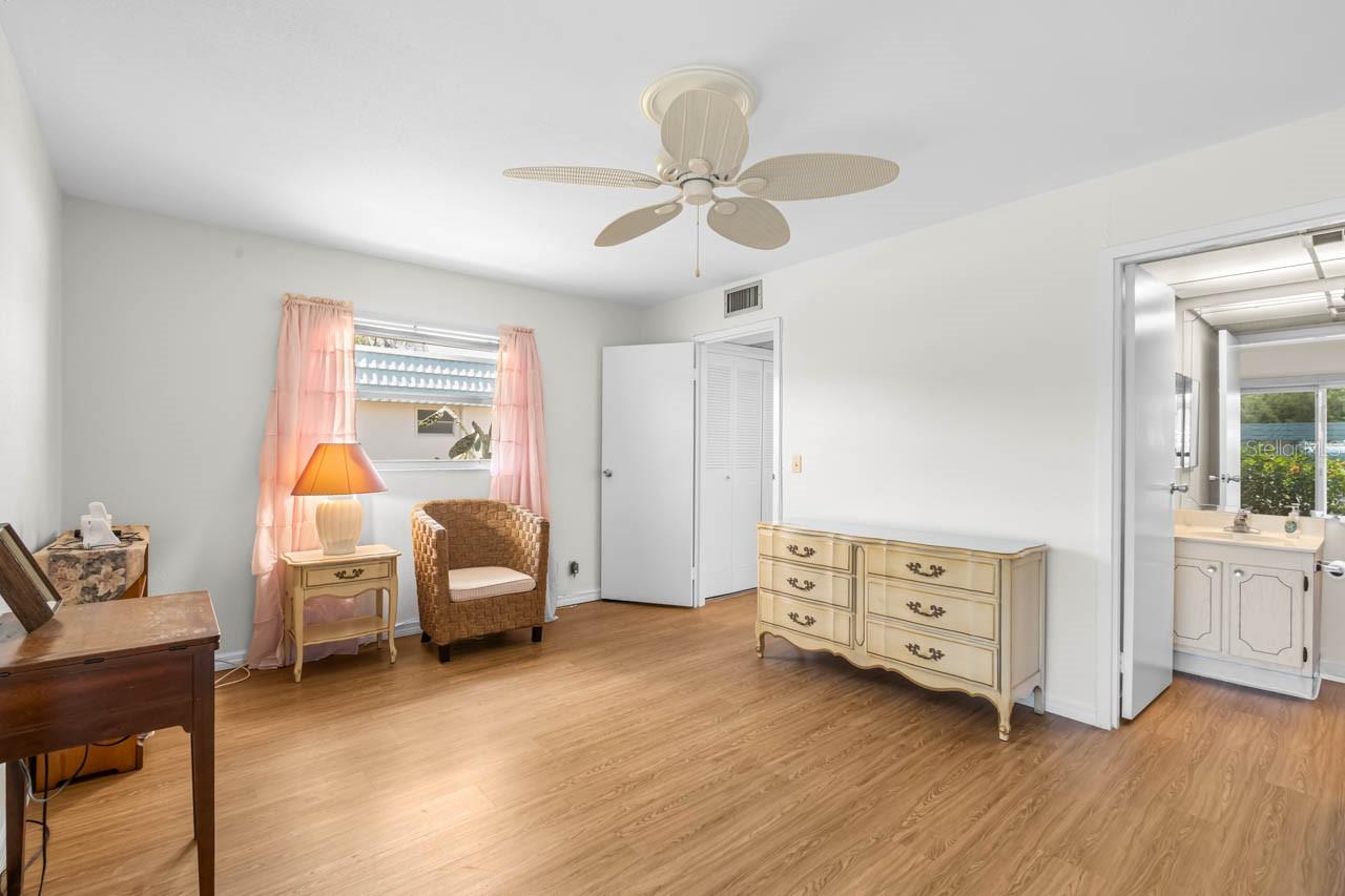 BEDFORD B CONDO - Residential