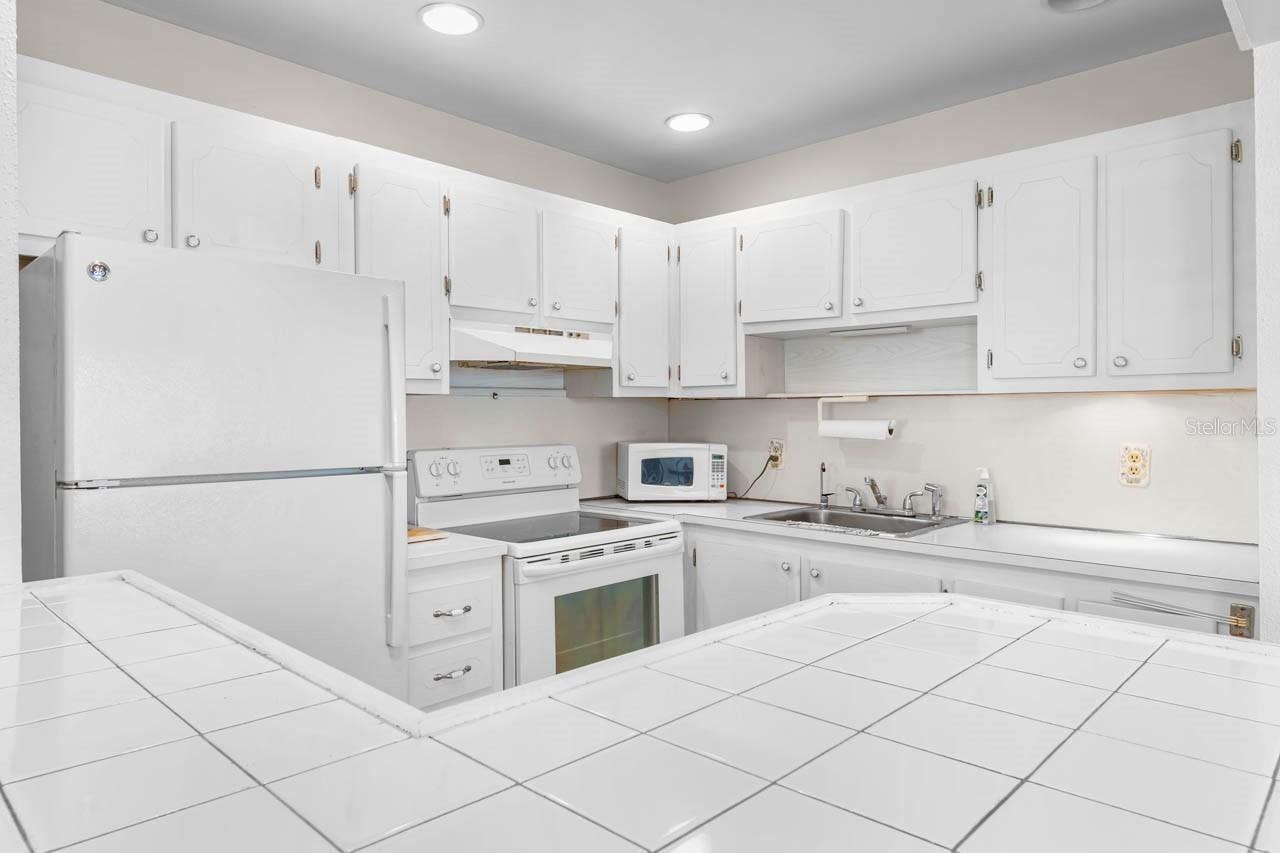 BEDFORD B CONDO - Residential