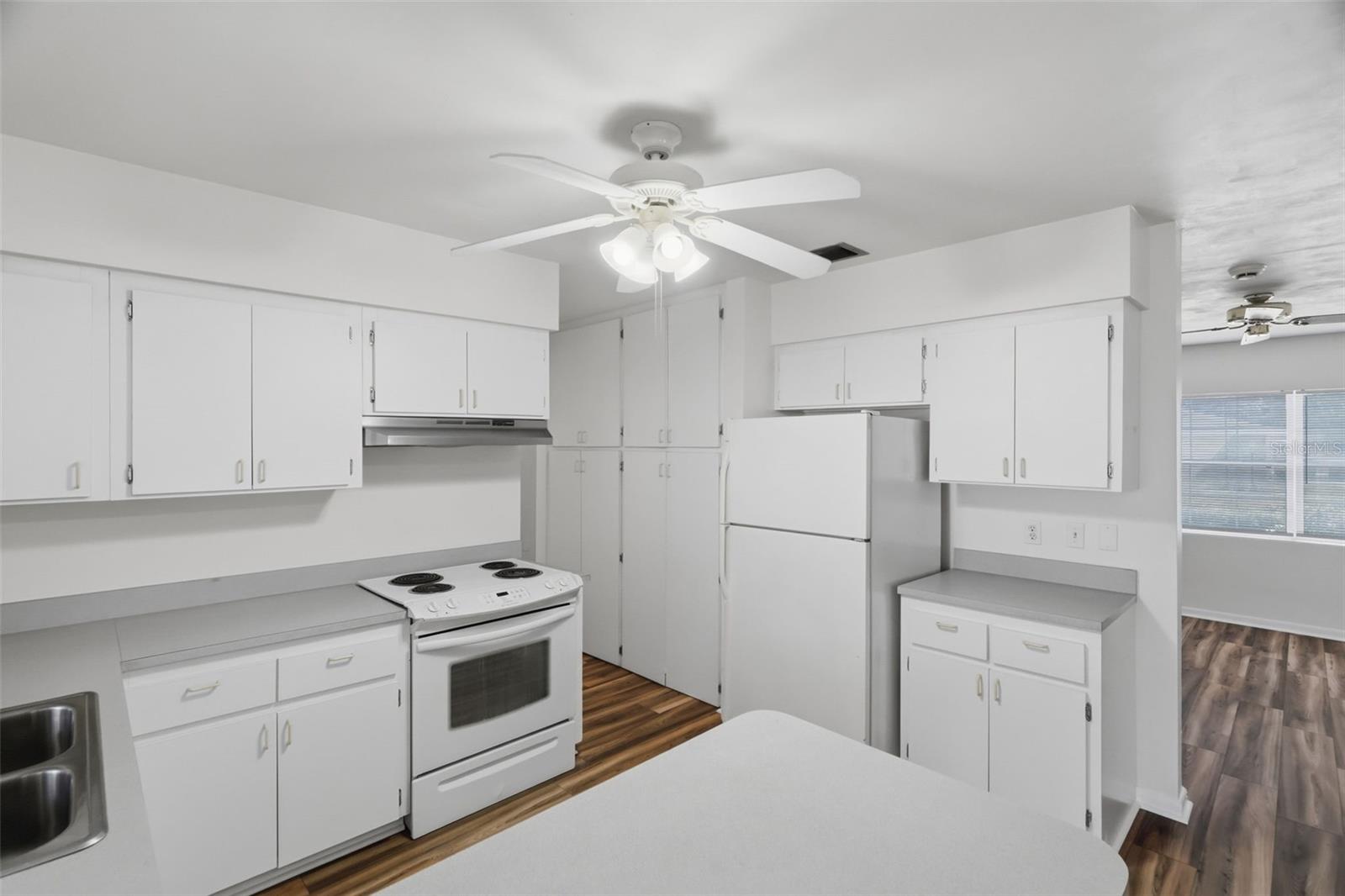 SHERWOOD HEIGHTS - Residential