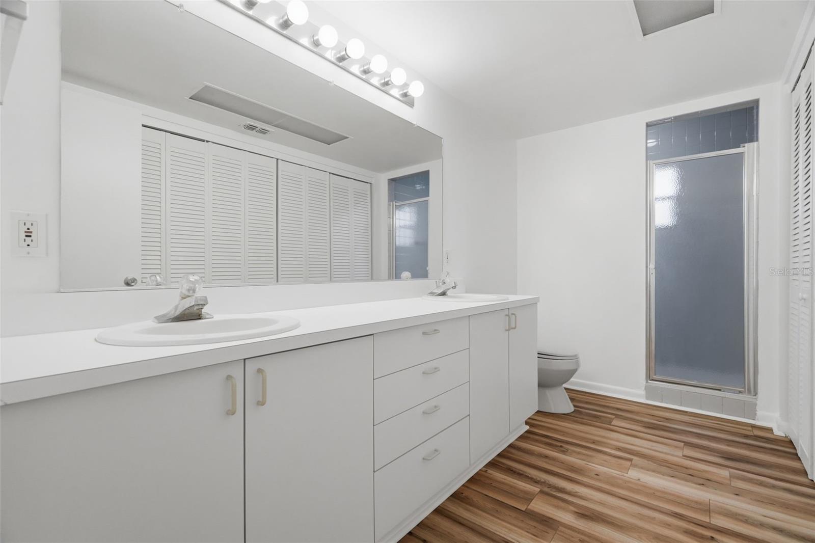 SHERWOOD HEIGHTS - Residential