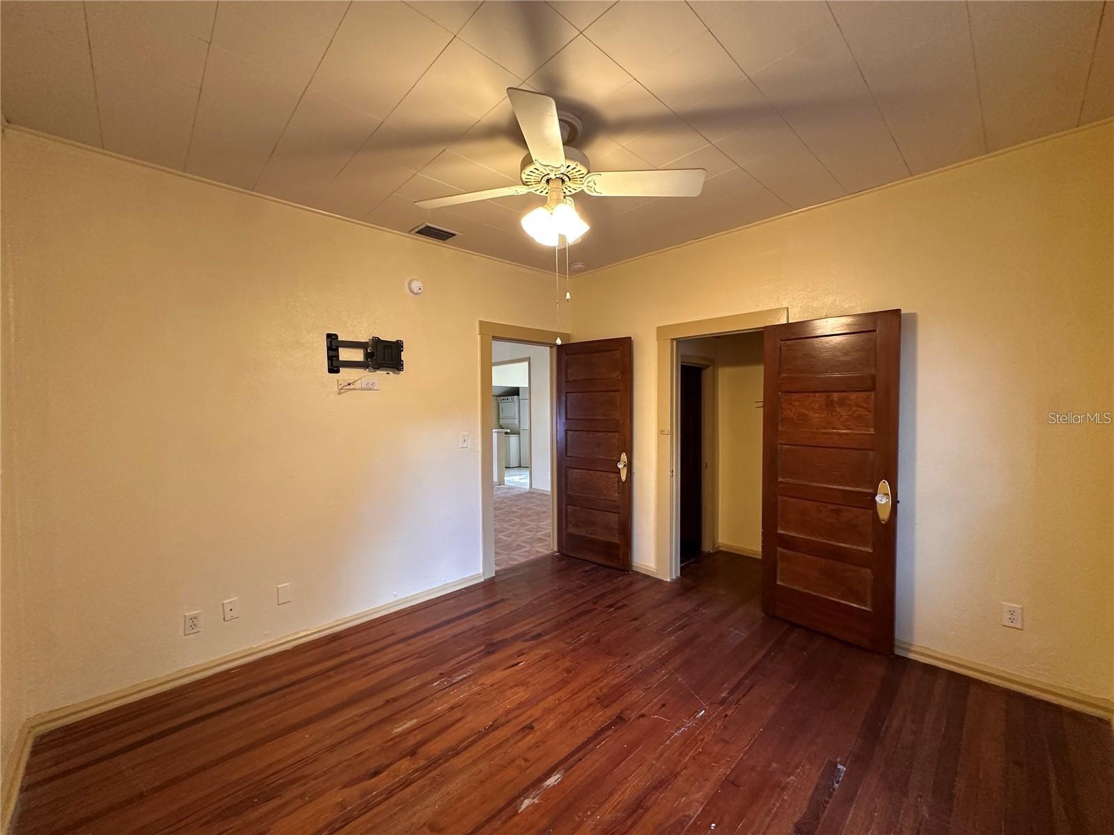THE OAKS ADD - Commercial Sale