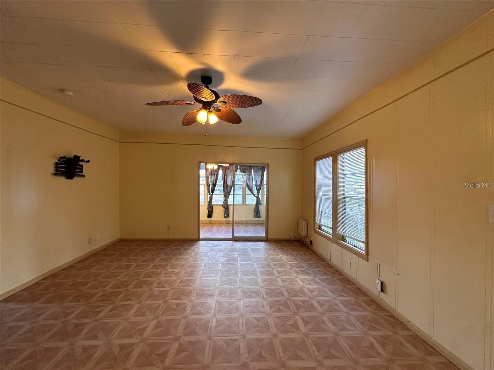 THE OAKS ADD - Commercial Sale