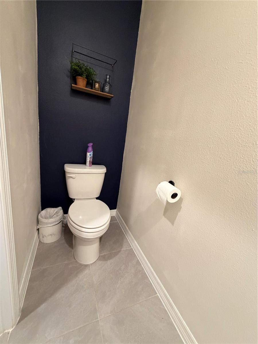 OSCEOLA VILLAGE CENTER PH 2 - Residential Lease