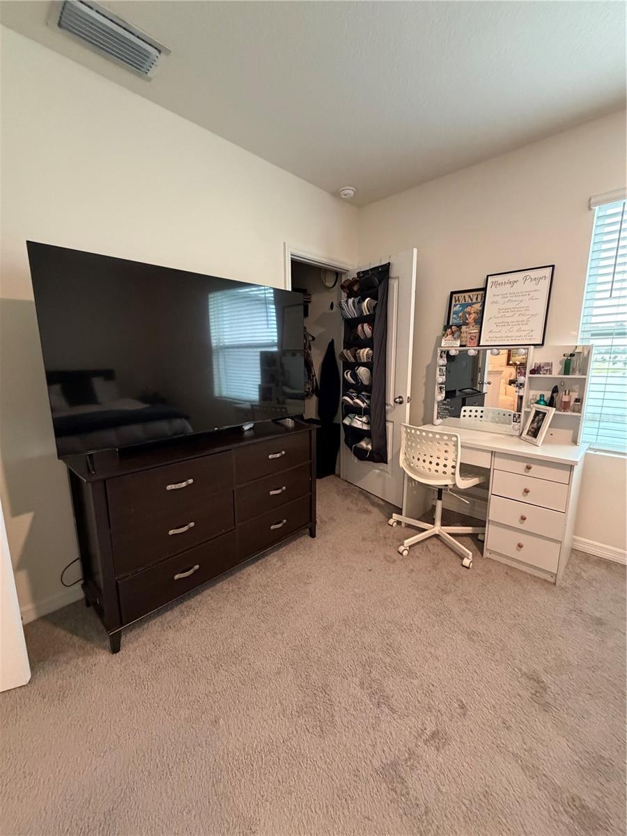 OSCEOLA VILLAGE CENTER PH 2 - Residential Lease