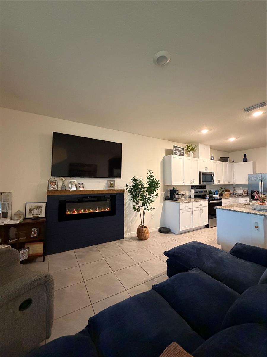 OSCEOLA VILLAGE CENTER PH 2 - Residential Lease