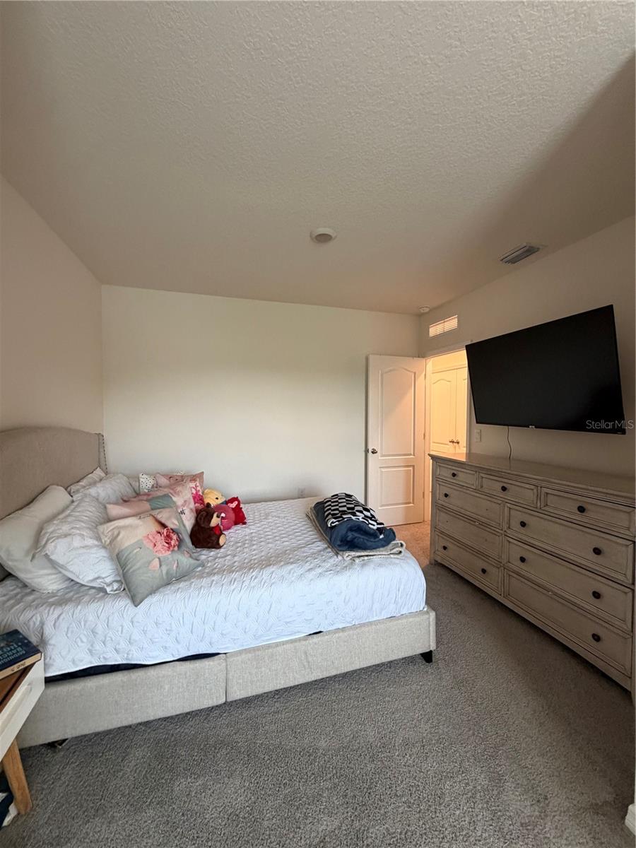 OSCEOLA VILLAGE CENTER PH 2 - Residential Lease
