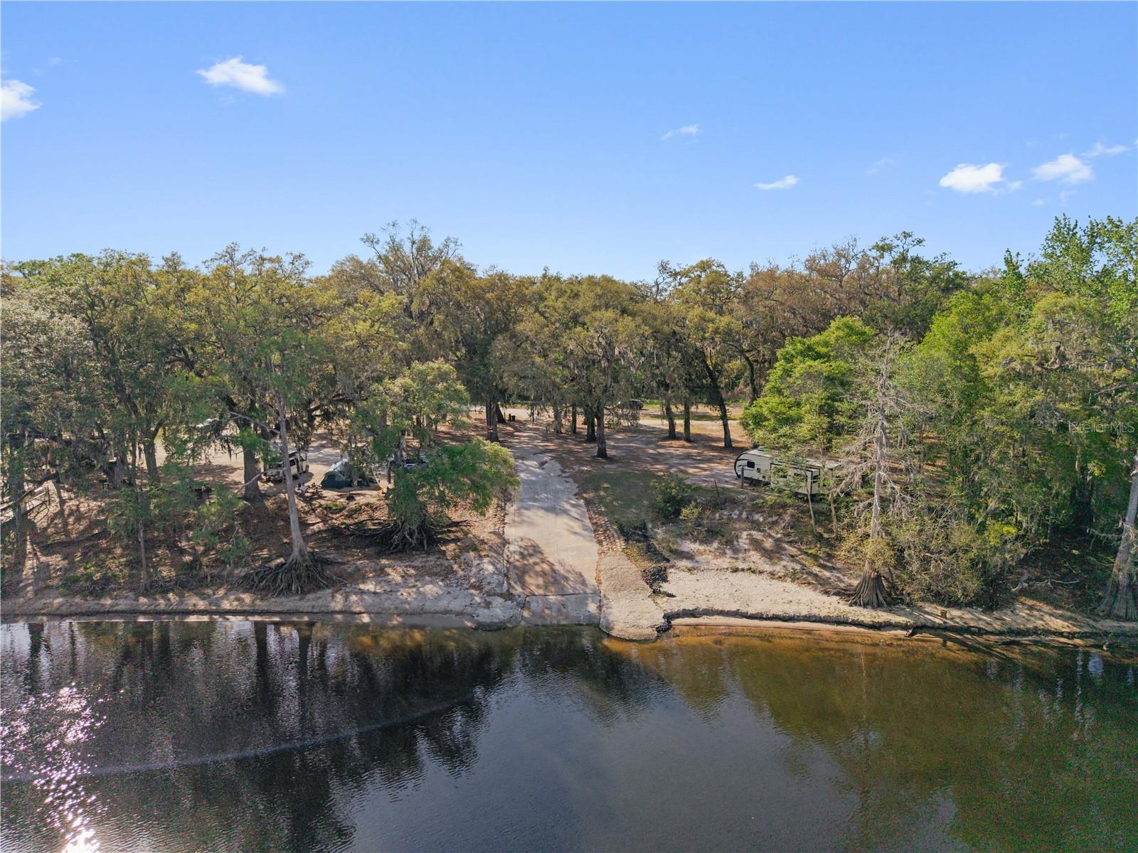 EDS ACRES - Land