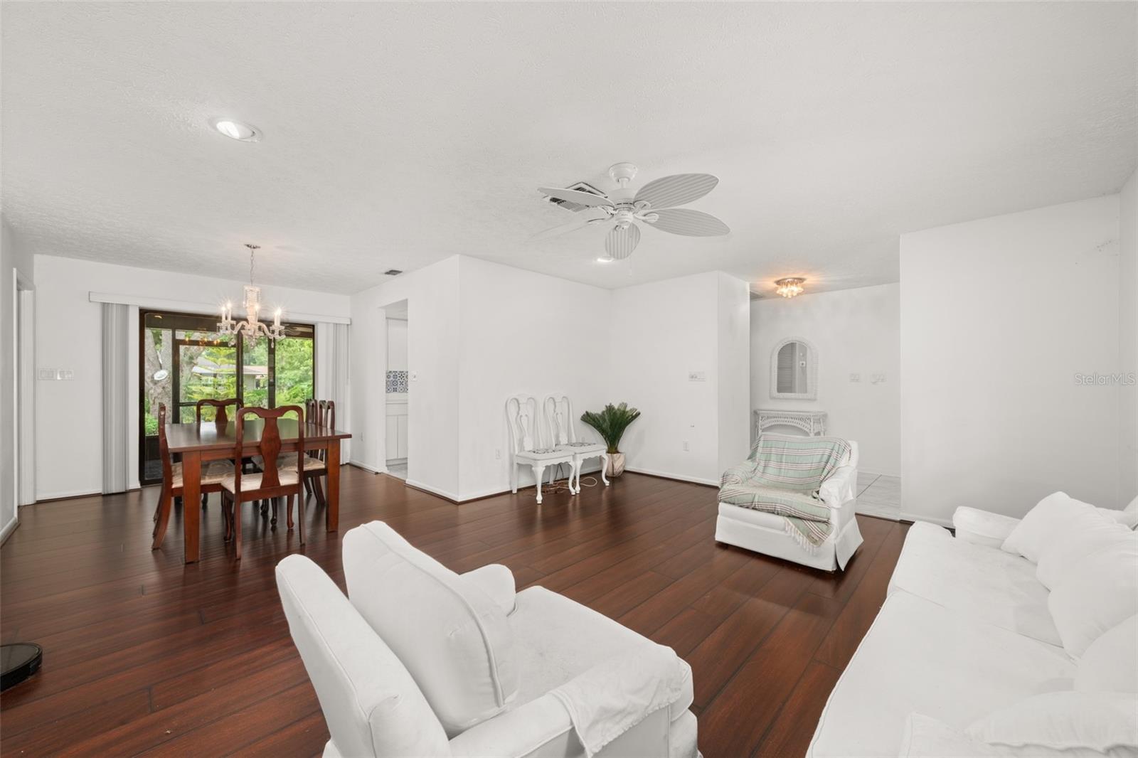 LAKE HAVEN ESTATES - Residential
