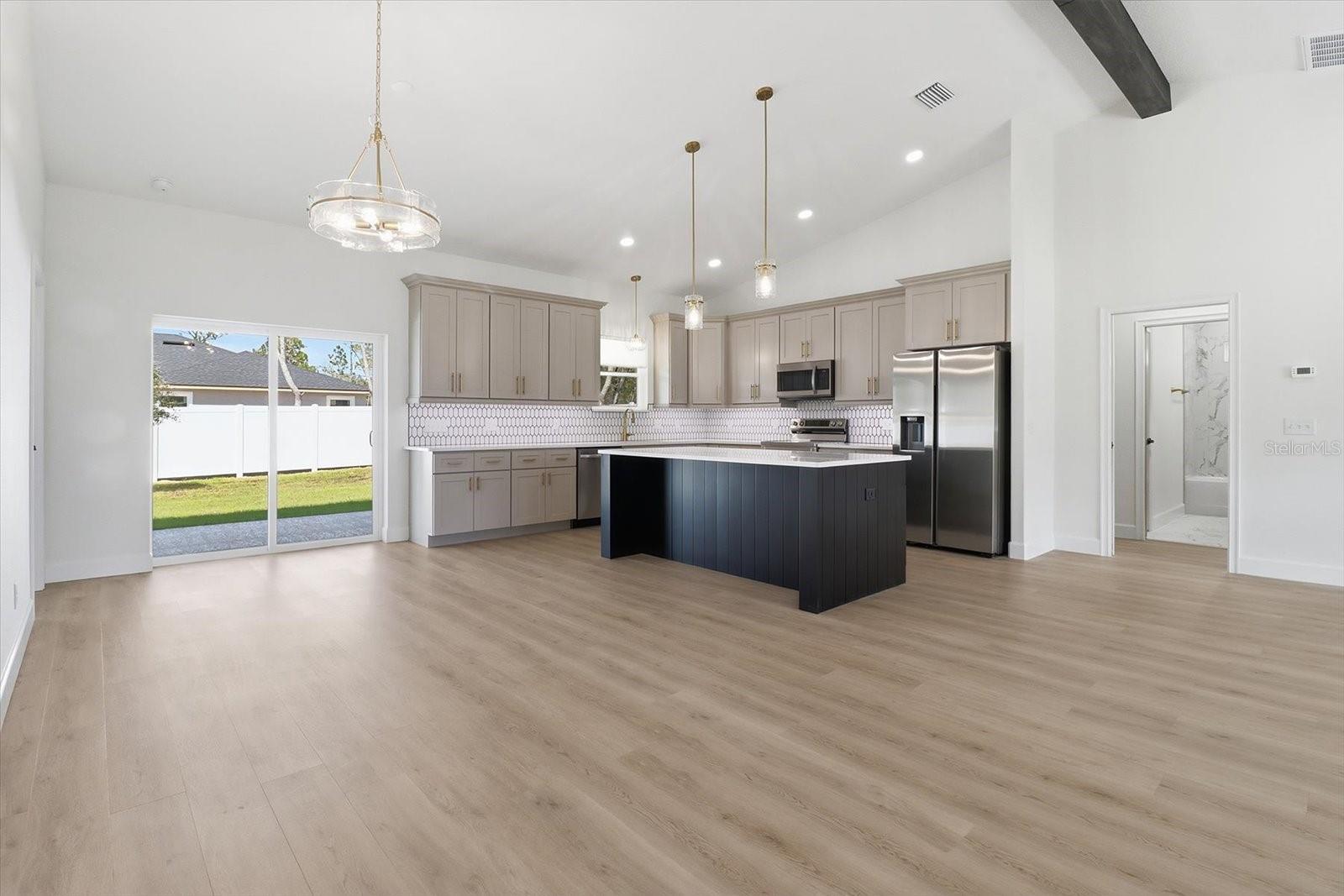 CITRUS SPGS UNIT 09 - Residential
