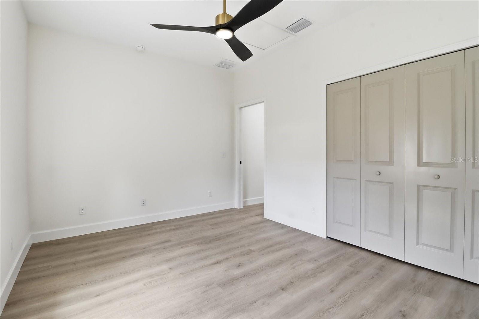 CITRUS SPGS UNIT 09 - Residential
