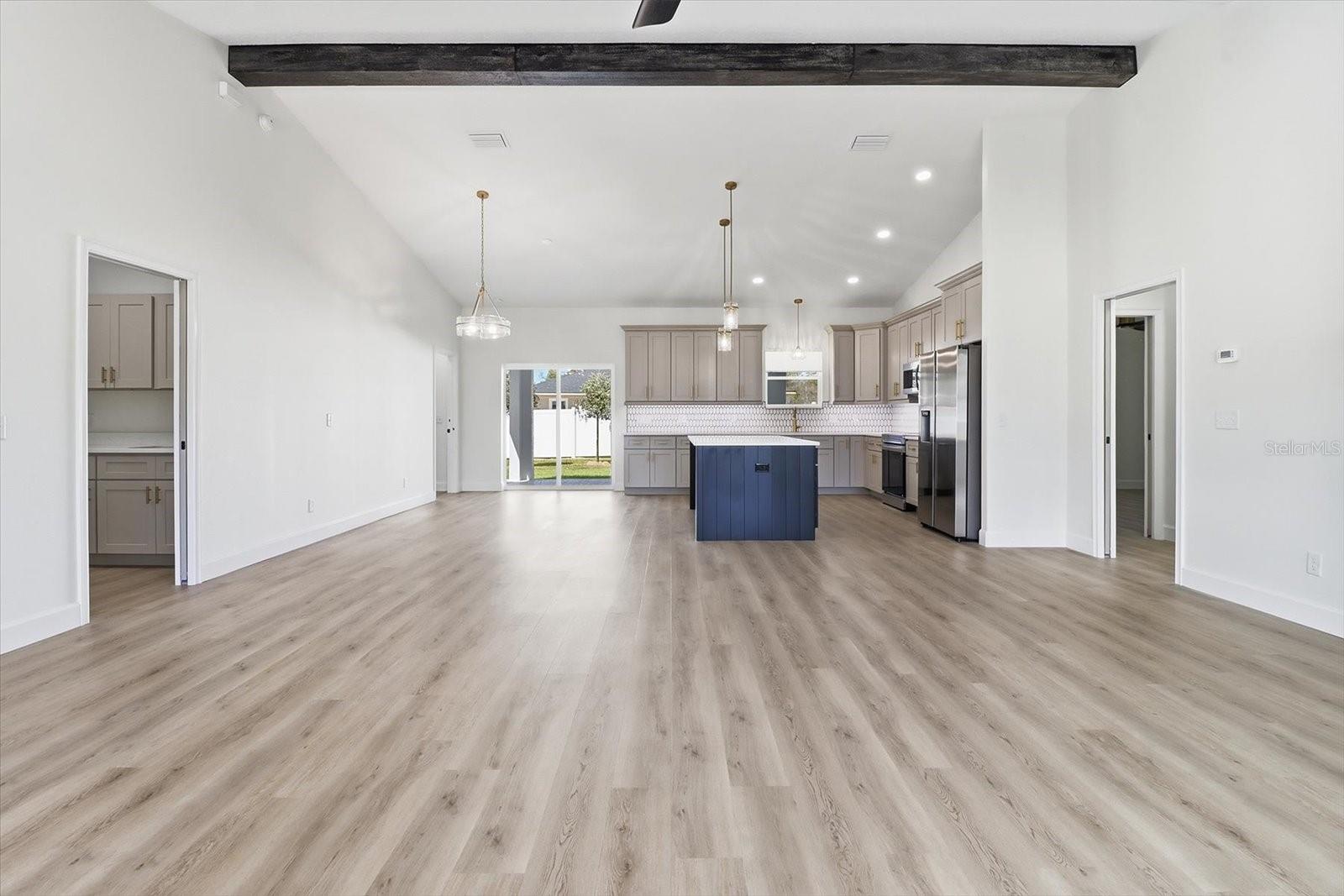 CITRUS SPGS UNIT 09 - Residential