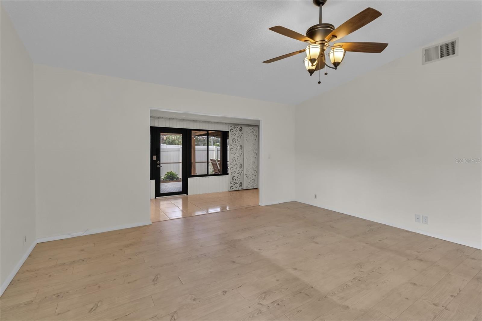CURRY COVE - Residential