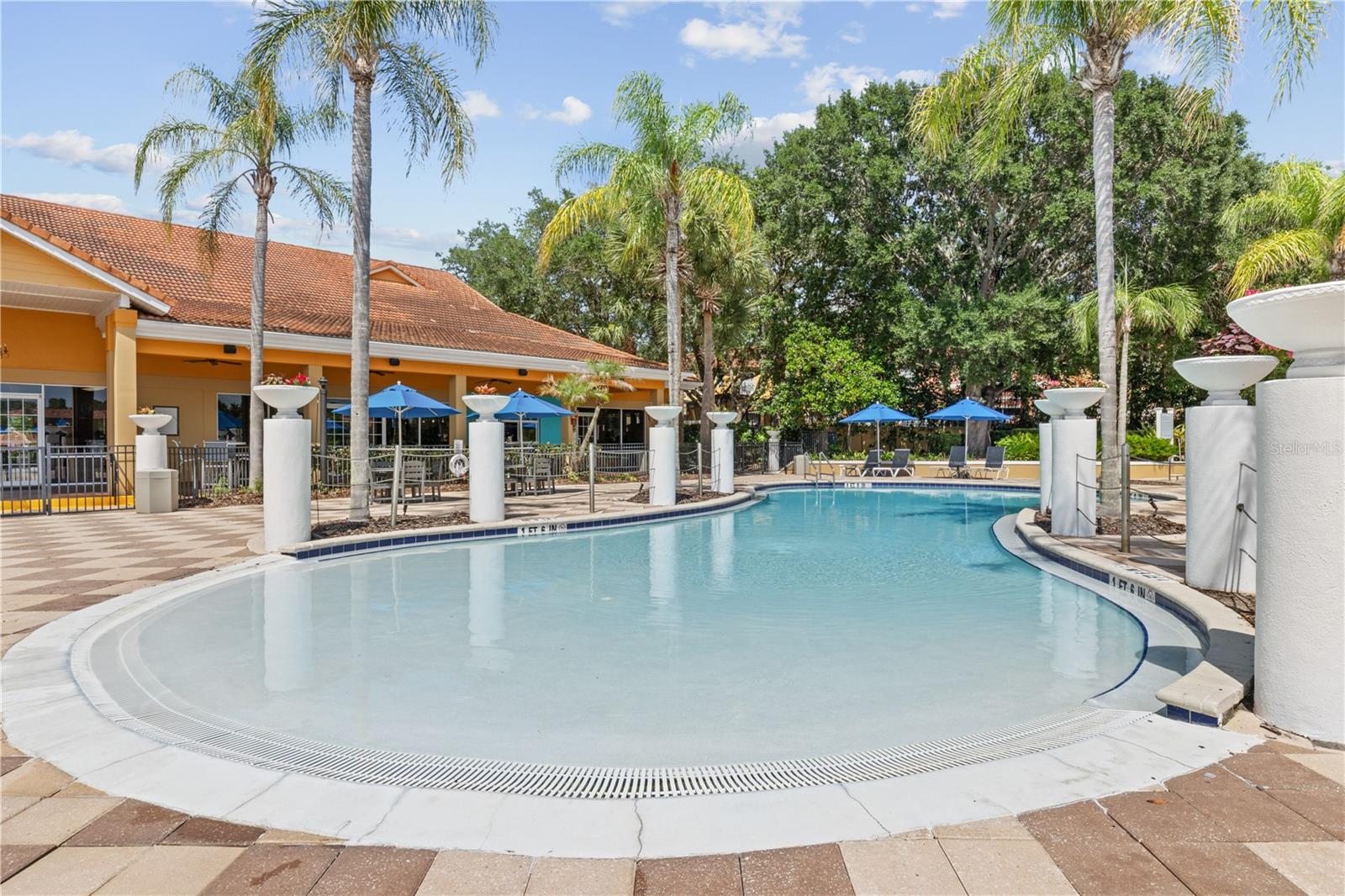 ENCANTADA PH 2 - Residential